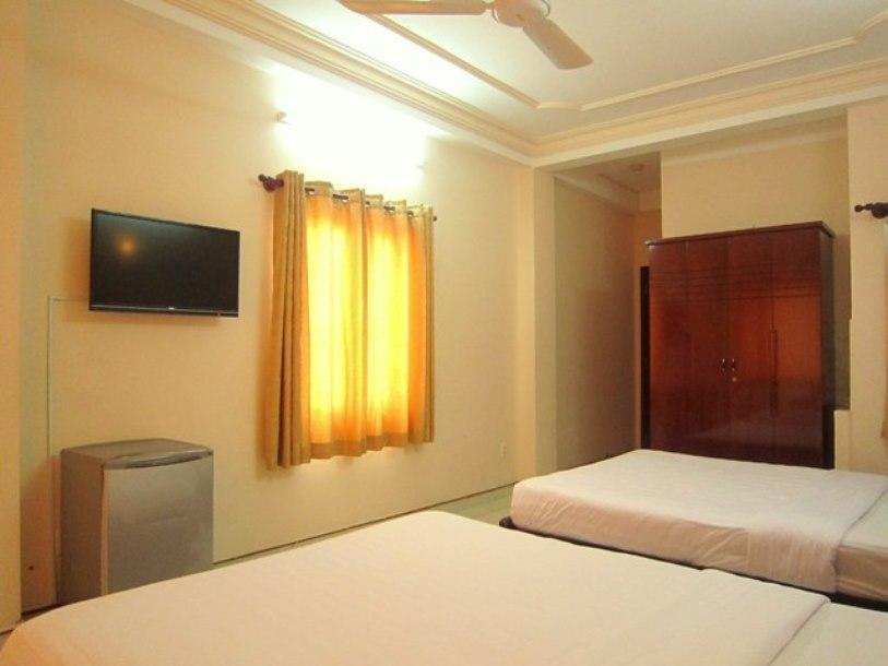 Elegant 2* TP. Hồ Chí Minh
