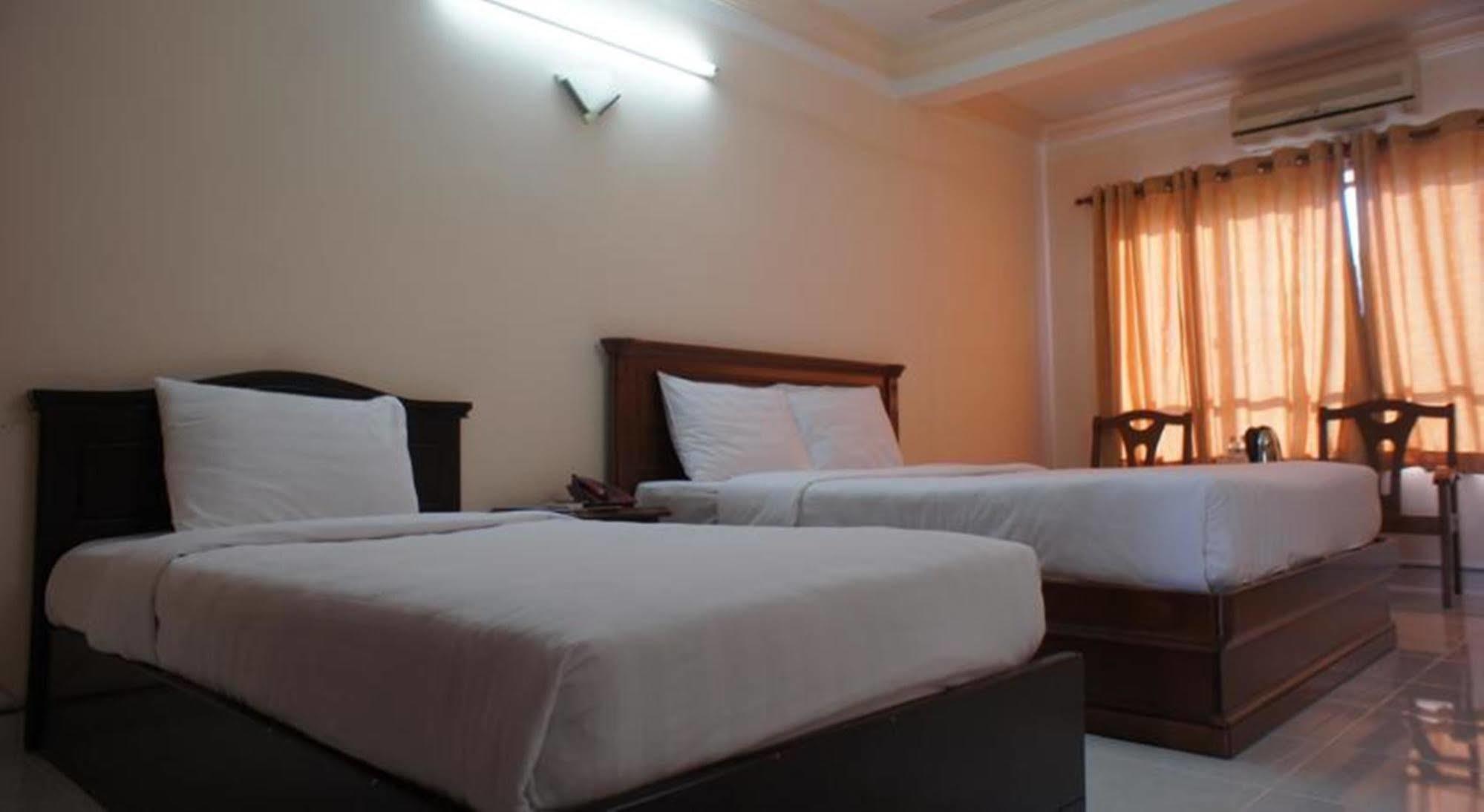 Khách sạn Elegant TP. Hồ Chí Minh